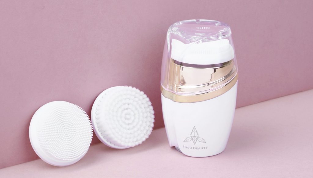 Insu Beauty sonic cleansing device